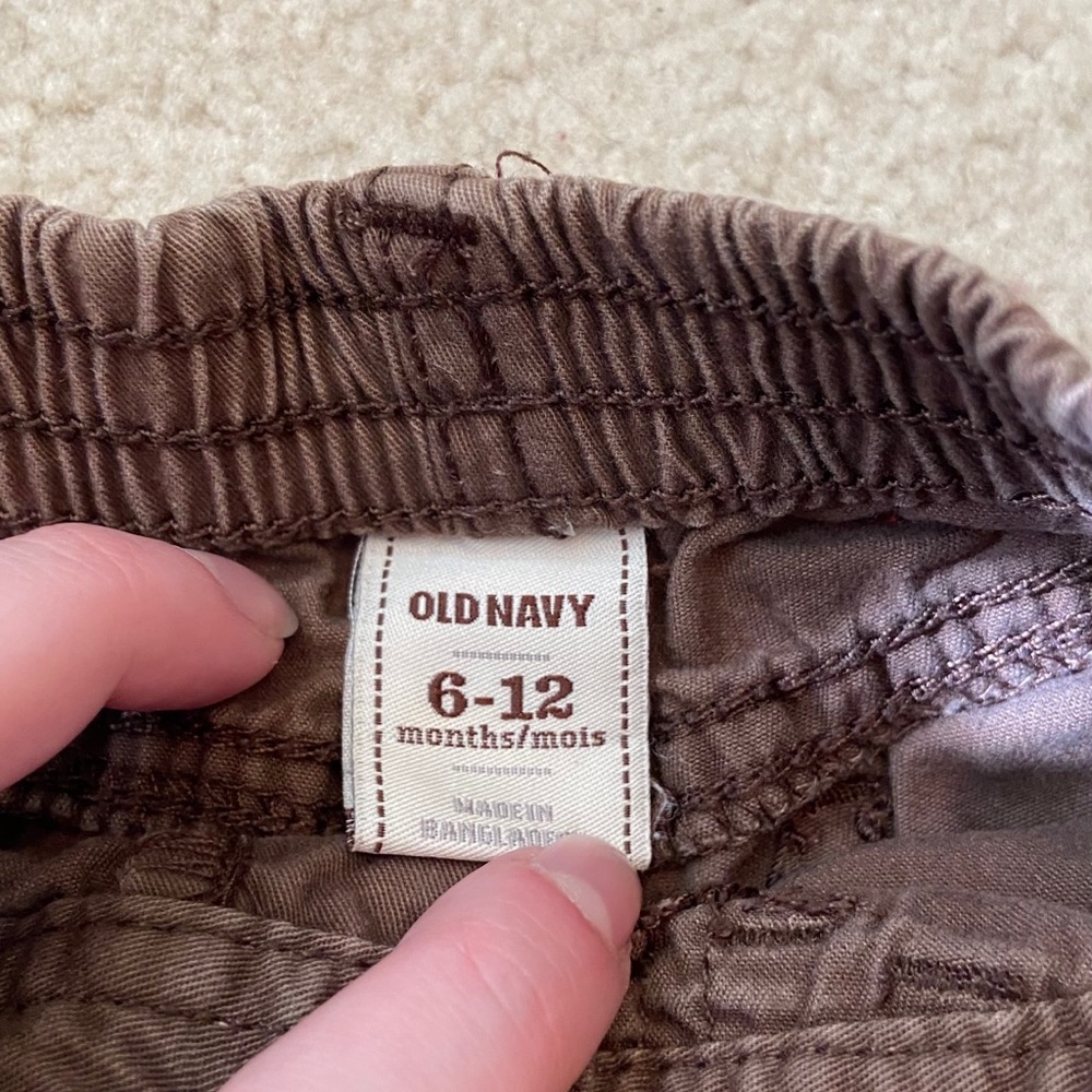Brown cargo shorts - Picture 2 of 3